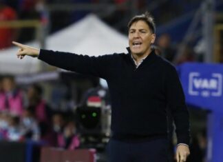 Paraguay coach fired after losing to Bolivia