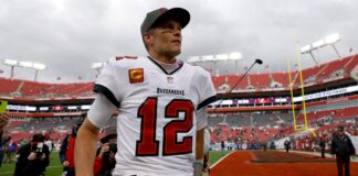 Report: Tom Brady to be pursued by Amazon and Fox for role as NFL analyst

