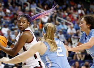 Boston has 28/22, main S. Carolina to Elite Eight Boston has 28/22, leading S. Carolina to Elite Eight