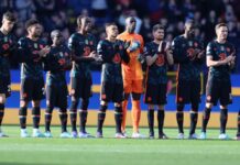 Chelsea followers chant Abramovich’s title throughout Ukraine tribute Chelsea fans chant Abramovich's name during Ukraine tribute