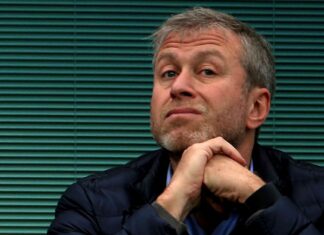 Chelsea switch plans in limbo as Abramovich eyes sale Roman Abramovich