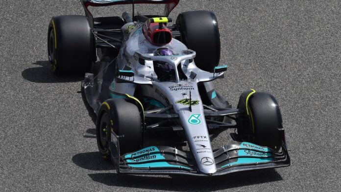 Christian-Horner-insists-he-thinks-Mercedes-is-legal.jpg Christian Horner insists he thinks Mercedes is legal