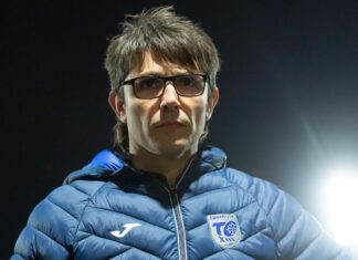 Emotional Houles celebrates ‘historic’ Toulouse victory Emotional Houles celebrates 'historic' Toulouse victory