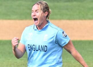 England on their option to the semi-finals after beating Pakistan England on their way to the semi-finals after beating Pakistan