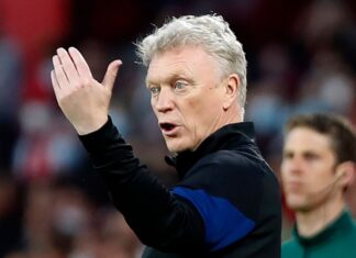 European hits and misses: Hammers can finish Seville’s stranglehold David Moyes watches on against Sevilla