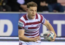 Area stars whereas warriors repel tigers Field stars while warriors repel tigers