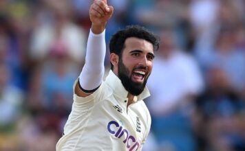 Final day 'chaos' or a sure tie - can England force England to win in Barbados?

