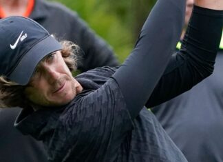 Fleetwood places gamers at stormy Sawgrass velocity Fleetwood puts players at stormy Sawgrass speed