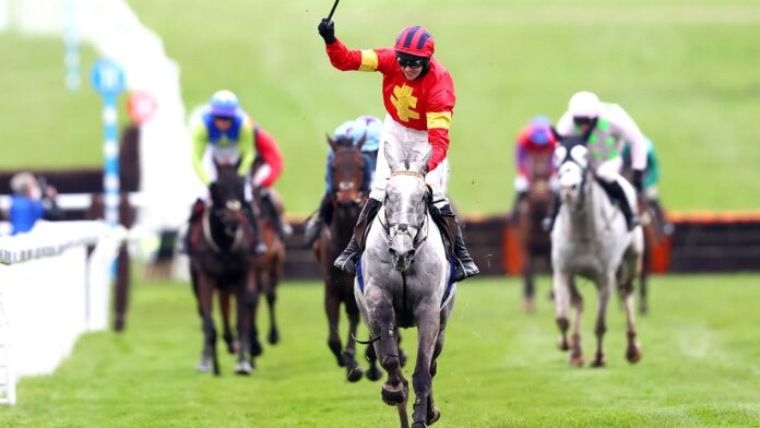 Flooring-Porter-and-Vannier-Spearhead-Cromwell-Festival-Team.jpg Vanillier and Mark Walsh en route to Cheltenham success earlier this year