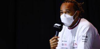 Hamilton still uncomfortable with racing in Saudi Arabia

