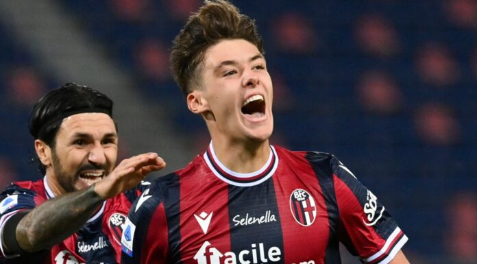 Hickey summon Scotland. Marshall and Jack are again Aaron Hickey