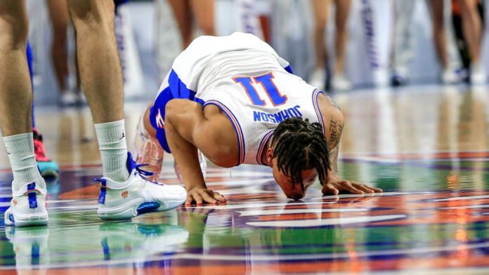 Johnson, who has been out since the crash of the year 20, begins

