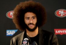 Kaepernick to throw in entrance of NFL scouts