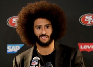 Kaepernick to throw in entrance of NFL scouts