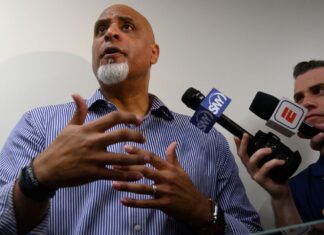 MLBPA exec: No battle in cut up participant voting MLBPA exec: No conflict in split player voting