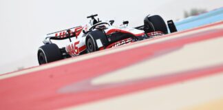  Magnussen fastest in Formula 1 comeback;  The hype Ferrari builds

