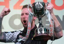 Neubert beats Smith in pleasure to win the UK Open Neubert beats Smith in excitement to win the UK Open