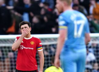 Neville: Man United was a shame | Ken: It was a disgrace Neville: Man United was a disgrace | Ken: It was a shame