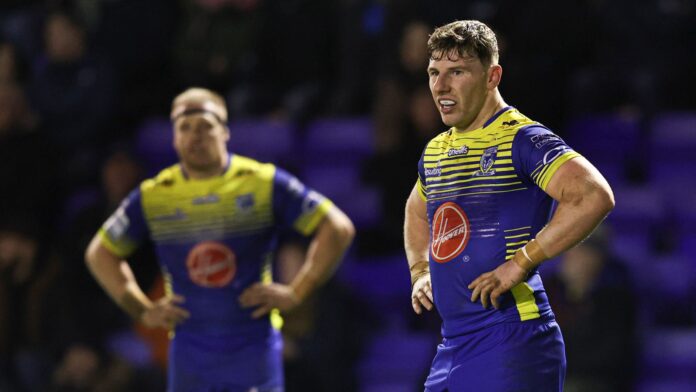 Powell-blows-up-poor-wolves-Romano-is-praised.jpg Powell blows up