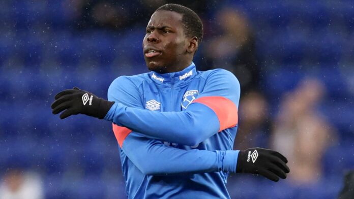 West Ham defender Kurt Zouma has recovered from a &#39;bad illness&#39; ahead of Saturday&#39;s game against Newcastle