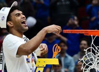 Remy Martin from Kansas has gone from famous person to apparent spoiler for the switch gate and is again once more Remy Martin from Kansas has gone from superstar to obvious spoiler for the transfer gate and is back again