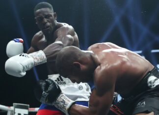 Riakporhe defeats Juma by a fierce knockout Riakporhe defeats Juma by a fierce knockout