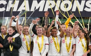 Smith: One of the best England staff I’ve ever seen England are winners of the Arnold Clark Cup after two late goals saw them beat Germany 3-1