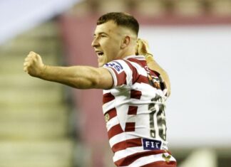 Smith’s drop objective sends Wigan prime of the Premier League Smith's drop goal sends Wigan top of the Premier League