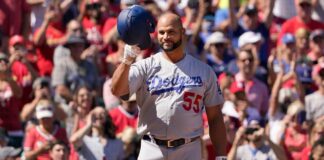 Sources: Pujols signed a one-year deal with Cardinals


