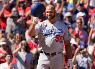 Sources: Pujols signed a one-year cope with Cardinals Sources: Pujols signed a one-year deal with Cardinals