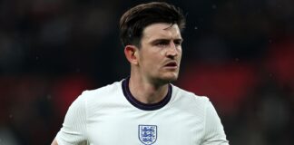  Southgate: Maguire boos 'joke' |  Grealish: It was 'ridiculous'


