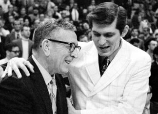 Williams, the Jacksonville NCAA Finals coach, dies Williams, the Jacksonville NCAA Finals coach, dies