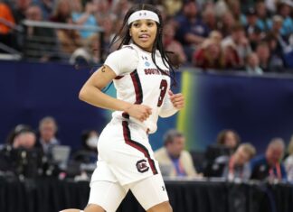 Massive Swan tune: Henderson ends his profession in South Carolina with the NCAA Championship Big Swan song: Henderson ends his career in South Carolina with the NCAA Championship