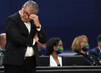 Gino: UConn wants “luck” in opposition to a greater workforce in SC Gino: UConn needs "luck" against a better team in SC