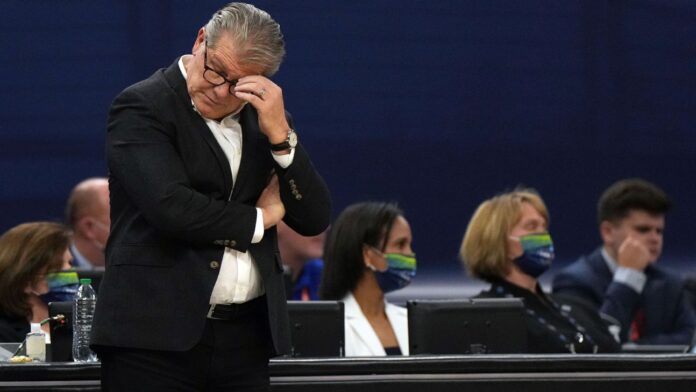 Gino-UConn-needs-luck-against-a-better-team-in-SC.jpg Gino: UConn needs