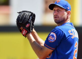 Mets Scherzer sidelined resulting from tight hamstring Mets Scherzer sidelined due to tight hamstring