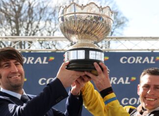 Mywings win leads Williams 1-2 at Scottish Nationwide Christian Williams and Rob James hold aloft the Scottish National trophy