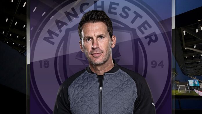 Taylor-enjoys-Citys-race-with-Manchester-United-for-third-in.jpg Gareth Taylor, Manchester City