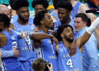 UNC Hangs, Coach Okay’s profession concludes within the classics UNC Hangs, Coach K's career concludes in the classics