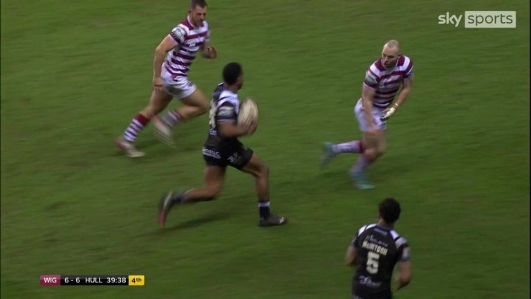 Joe Lofodois brilliantly passed it on to Danny Hutton to set up an easy attempt to put Hull FC against Wigan just before the break.