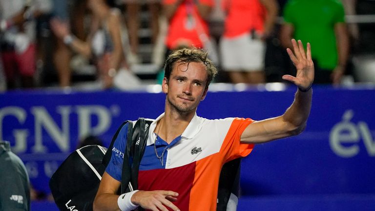 Lev Cheras believes that Russian tennis players should not be banned for their country's war on Ukraine, but understands Elena Svitolina's position.