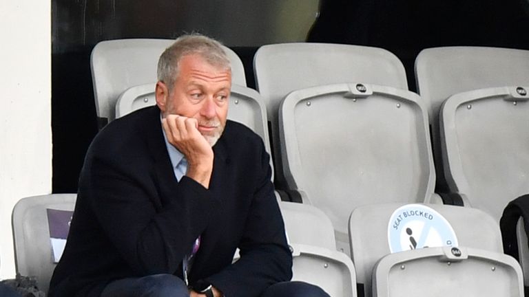 Following Roman Abramovich's departure from Chelsea, Amnesty International's Felix Jackkins believes the Premier League should review its owners.  and directors' & # 39 ;  Test.
