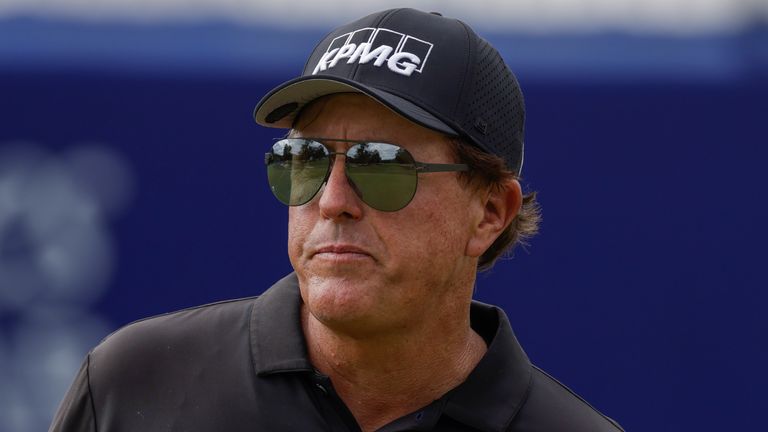 Sky Sports' Jimmy Ware says Phil Mickelson's reputation is in tatters after his comments about the renegade Saudi-backed league, and says his apology may be an attempt to save face.