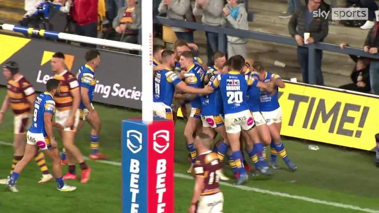 Highlights of the Premier League match between Leeds Rhinos and Huddersfield Giants.