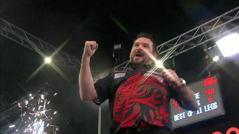 Johnny Clayton defeated James Wade in the final last week, and the Welshman won his second final of the season, leveling on points with Michael Van Gerwin.