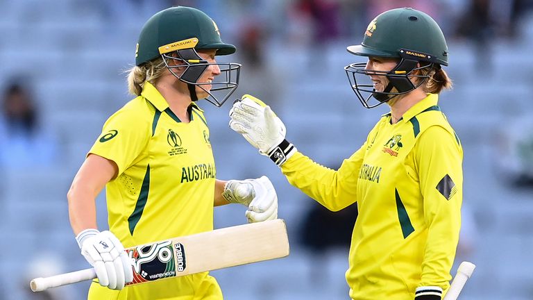 Former England cricketer Charlotte Edwards says Australia is under more pressure in the World Cup final