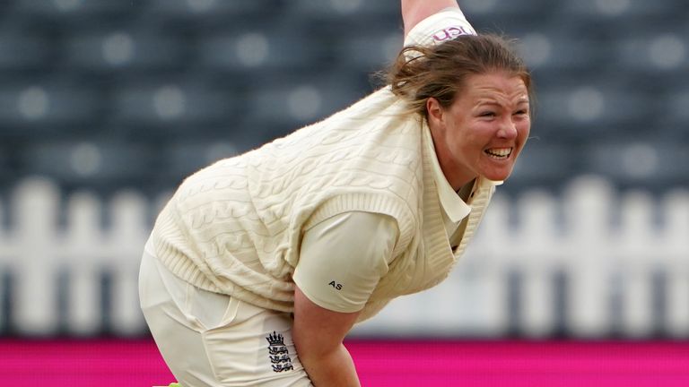 Shropsol received the MBE award after her World Cup tournaments 2017