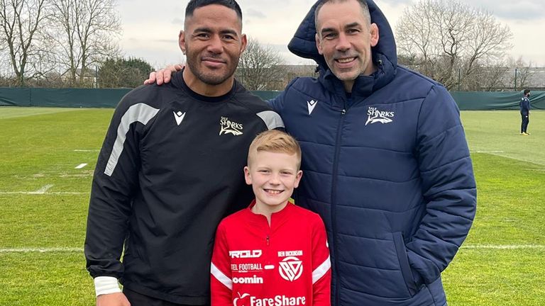 Ben Dickinson visited Sale Sharks and met Manu Tuilagi