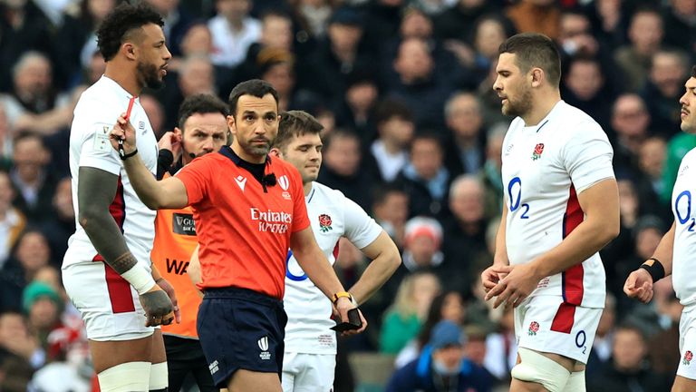 Referee Matthew Raynal showed Auels the red card at Twickenham 