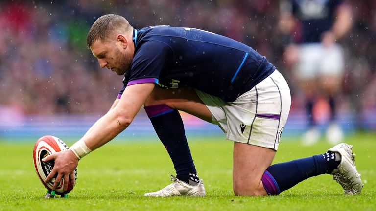 Finn Russell's fall off the bench is the headline of team news from both sides 